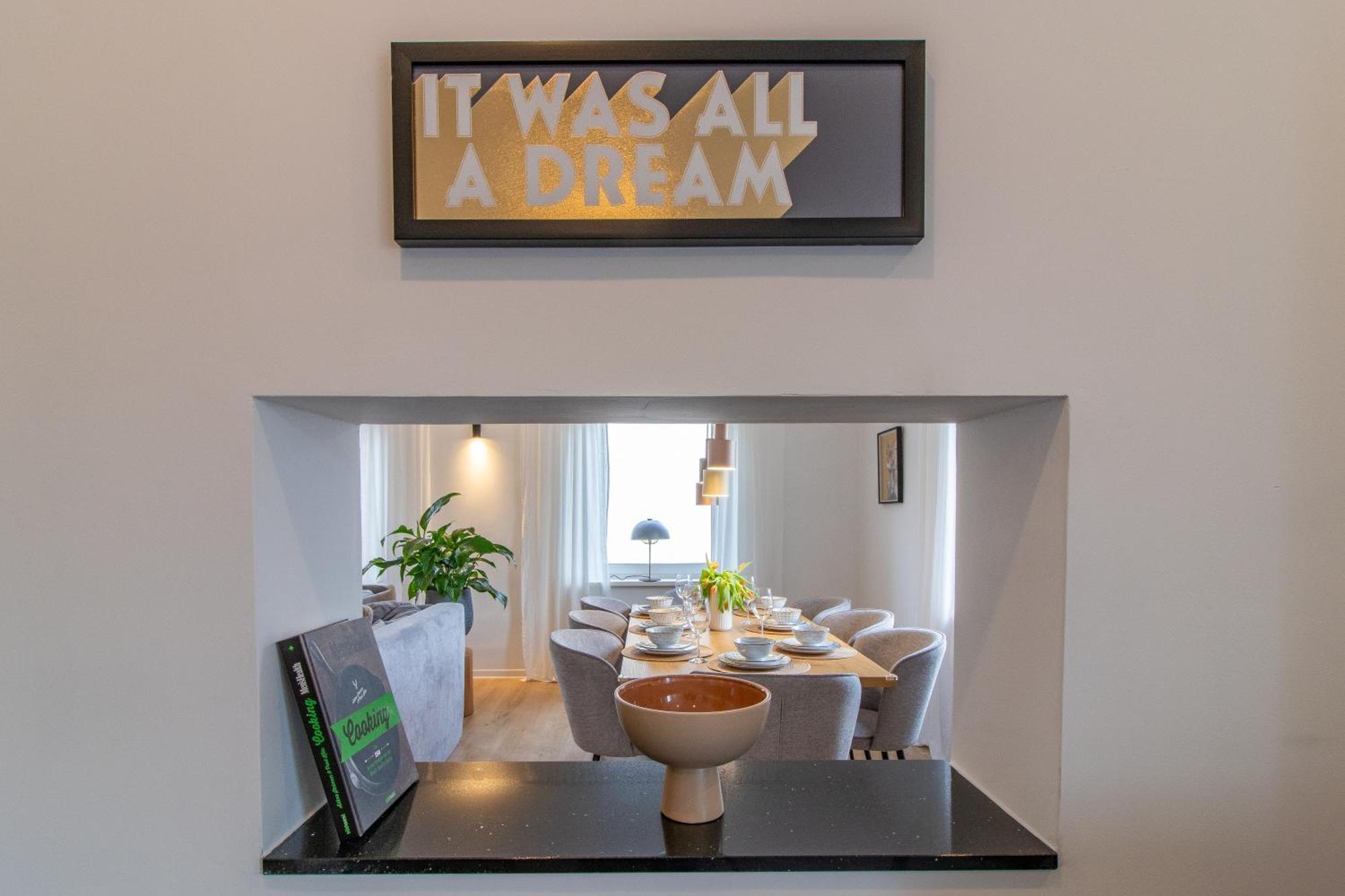Stilvolles City-Apartment I Netflix I Wlan L Stellplatz I Zentral Шварценберг Екстериор снимка